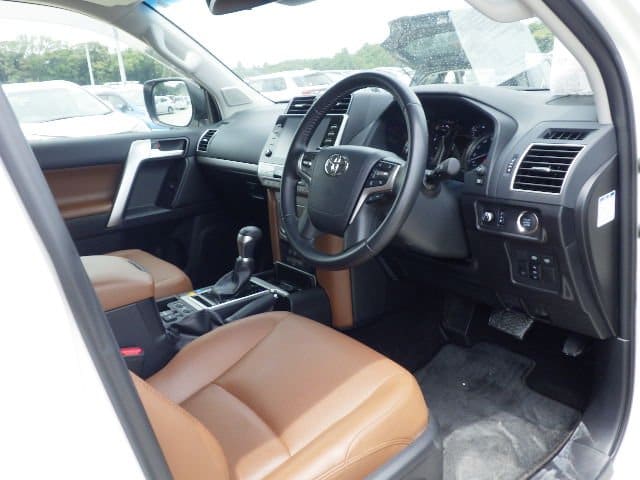 Toyota Land Cruiser Prado 5