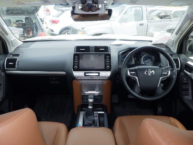 Toyota Land Cruiser Prado 7