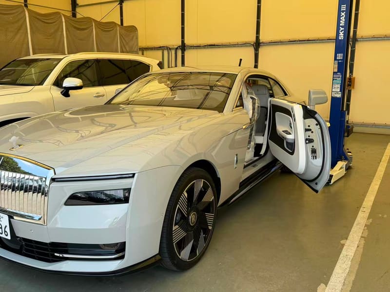 Rolls Royce Spectre 3