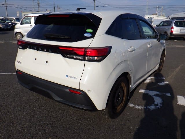 Nissan Note 4
