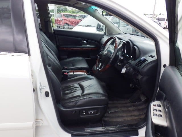 Toyota Harrier 7