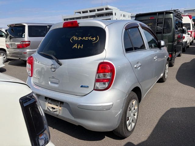 Nissan March 3