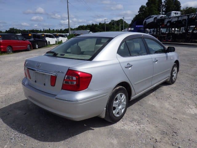 Toyota Premio 3