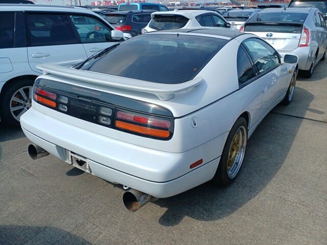 Nissan Fairlady Z 4
