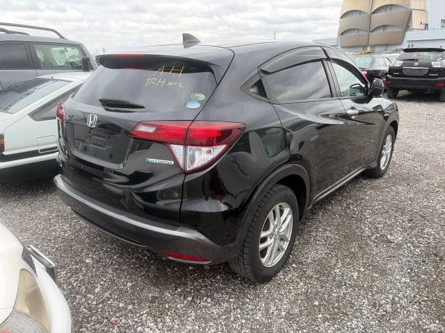 Honda Vezel 4