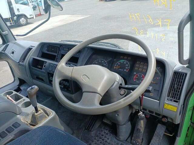 Mitsubishi Fuso Fighter 7