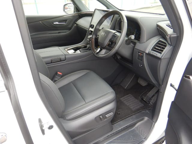Toyota Alphard 6