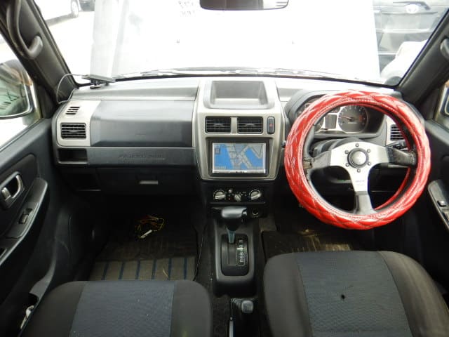 Mitsubishi Pajero Mini 8