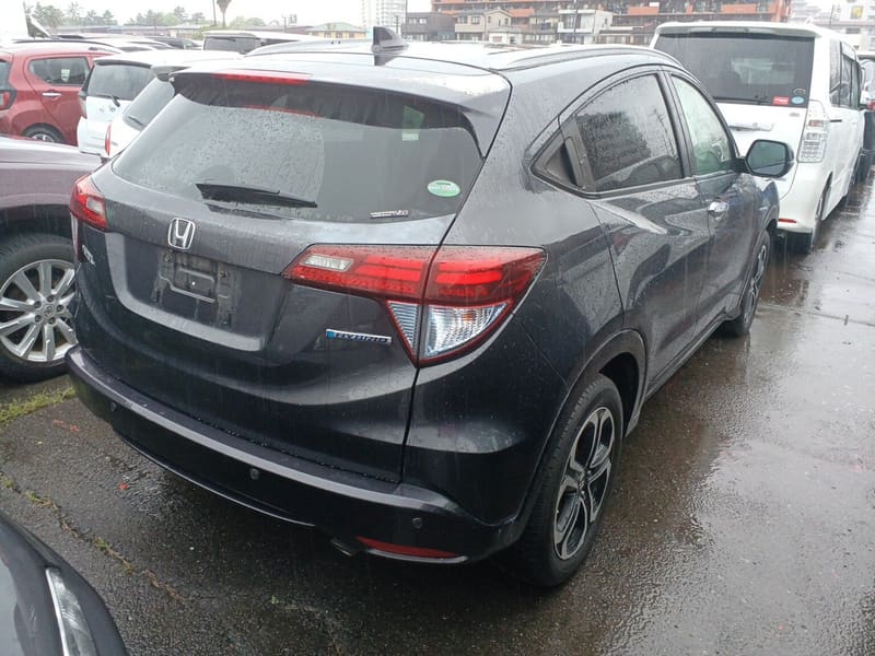 Honda Vezel 4