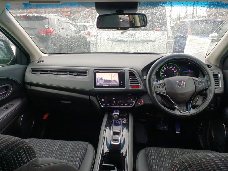 Honda Vezel 7