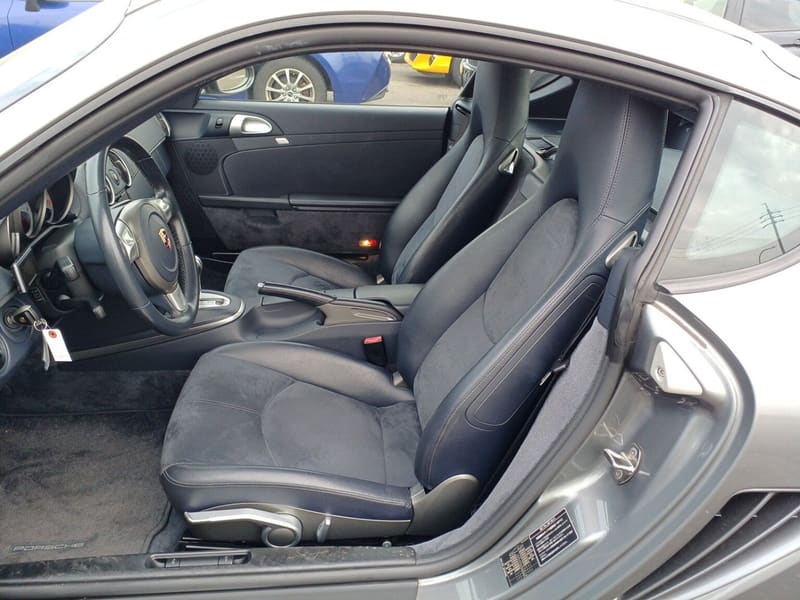 Porsche Cayman 5
