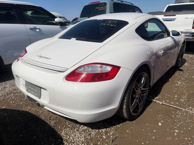 Porsche Cayman 4