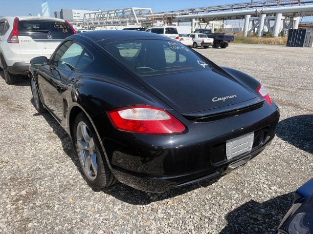 Porsche Cayman 3