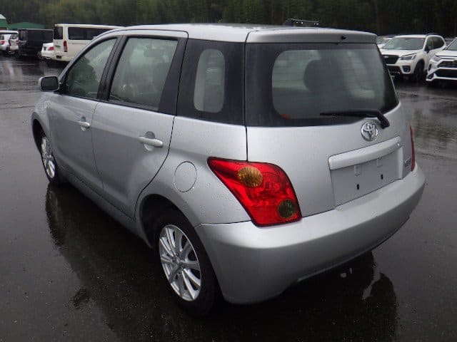Toyota IST 3