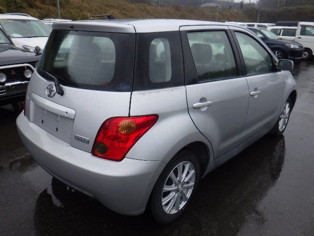 Toyota IST 4