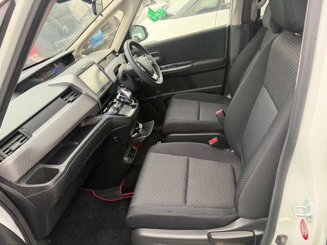 Honda Freed 7