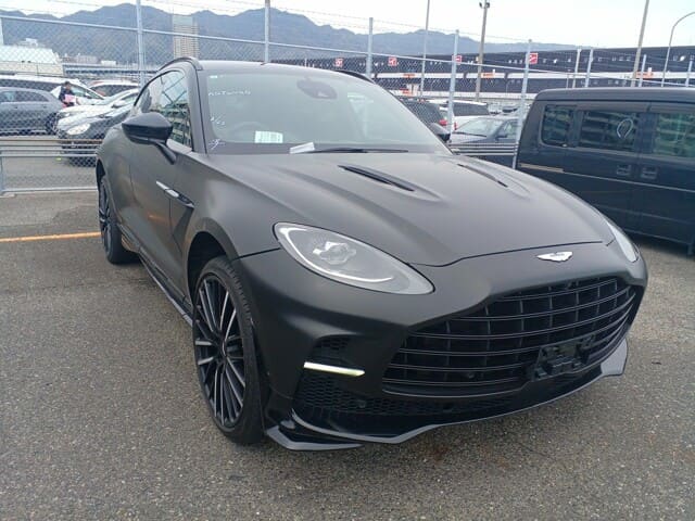 2023 Aston Martin DBX707