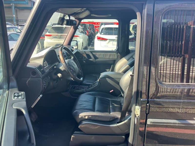 Mercedes Benz G Class 8