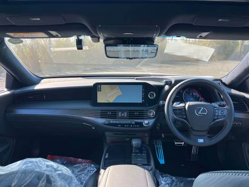 Lexus LS 7