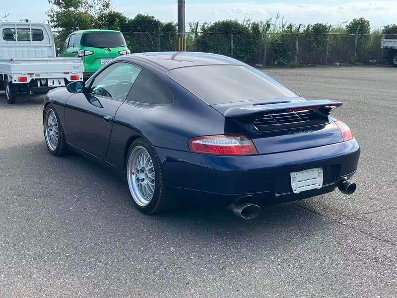Porsche 911 4