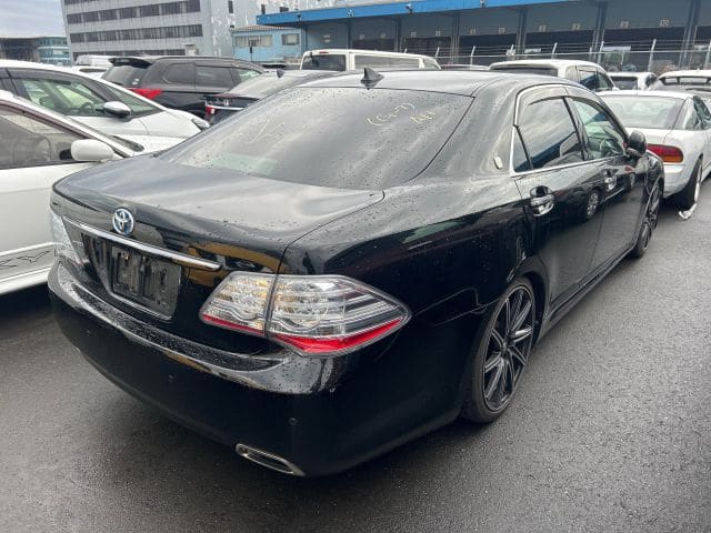Toyota Crown 4