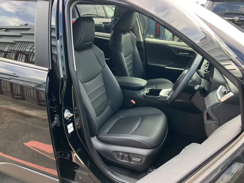 Toyota RAV4 5