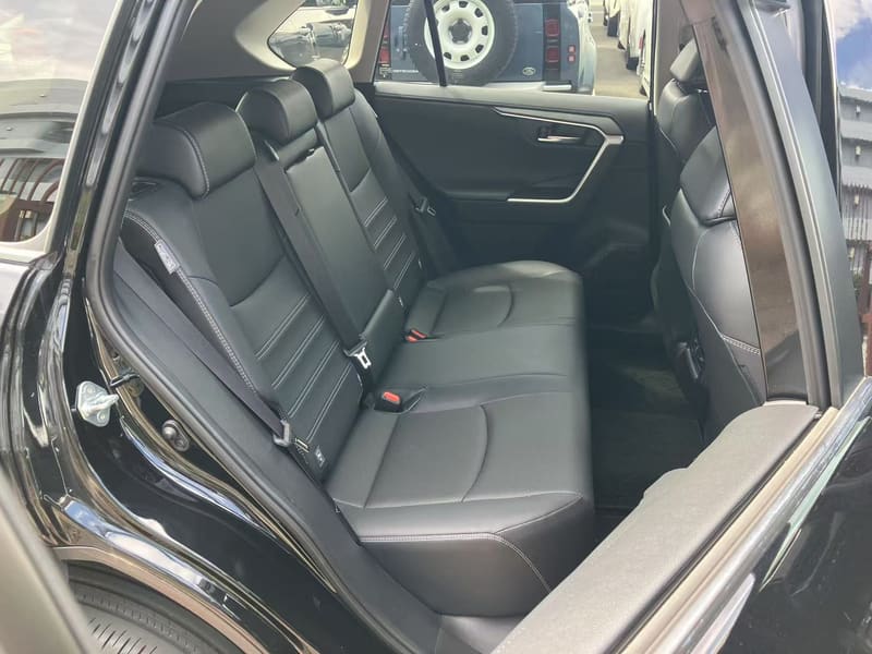 Toyota RAV4 6