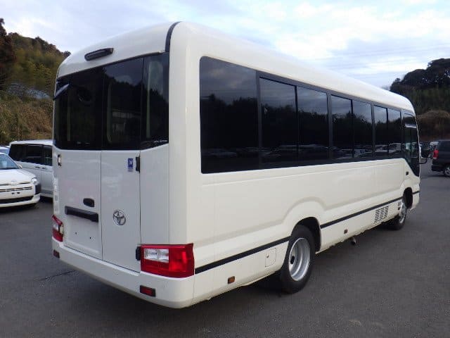 Toyota Coaster 4