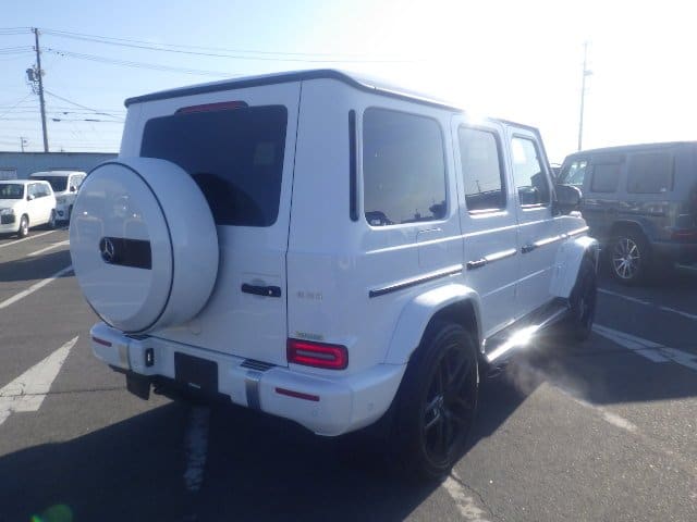 Mercedes Benz G63 2