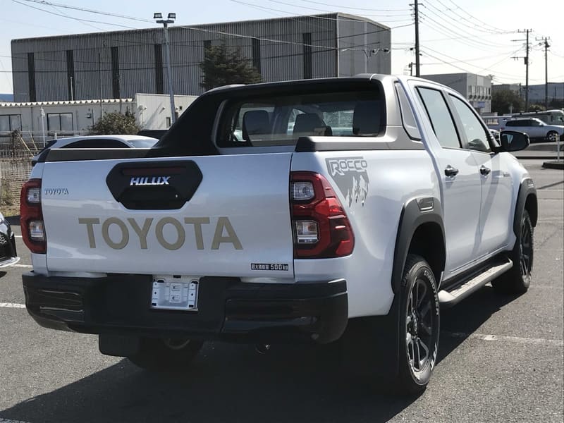 Toyota Hilux 4