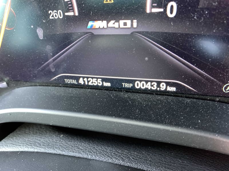 BMW X4 M40i 6