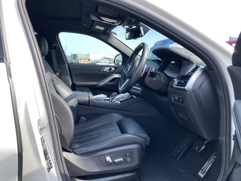BMW X6 M50i 7