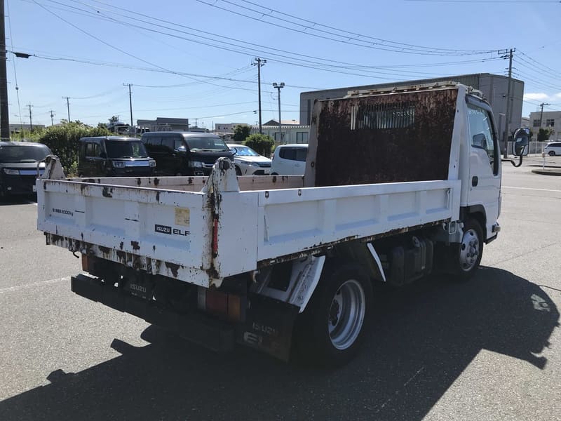Isuzu ELF 4