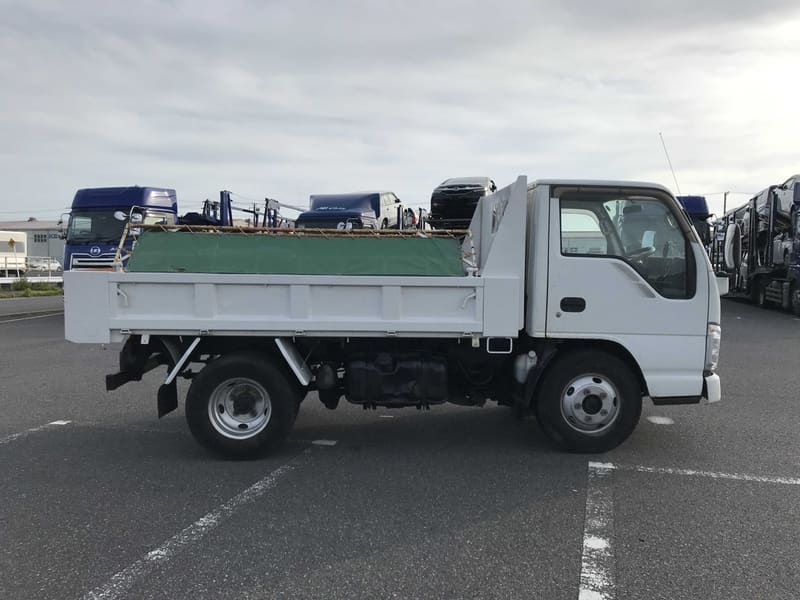 Isuzu ELF 4