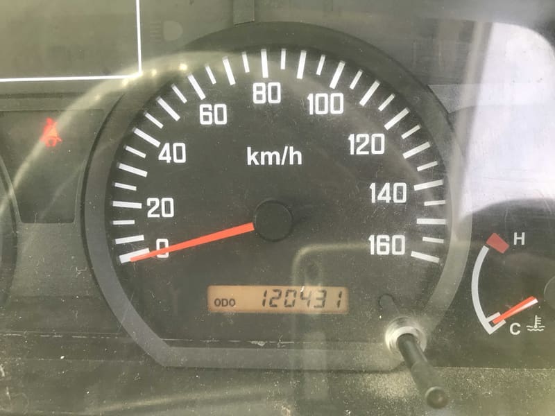 Isuzu ELF 5