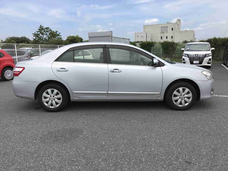 Toyota Premio 3
