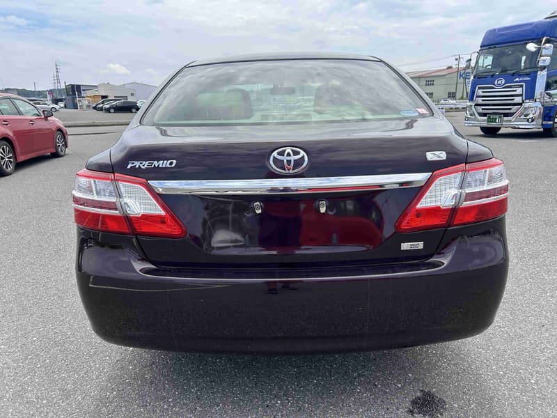 Toyota Premio 7