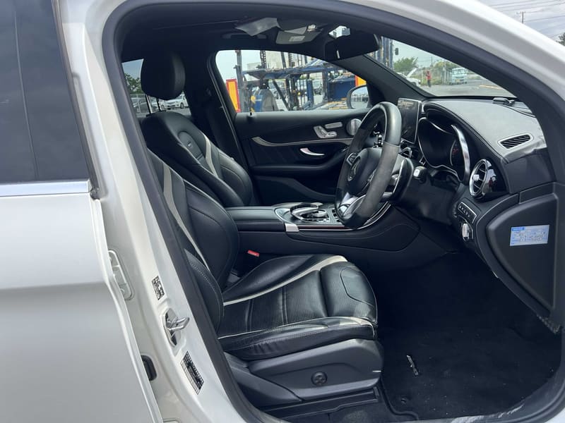 Mercedes Benz AMG GLC63 S 5
