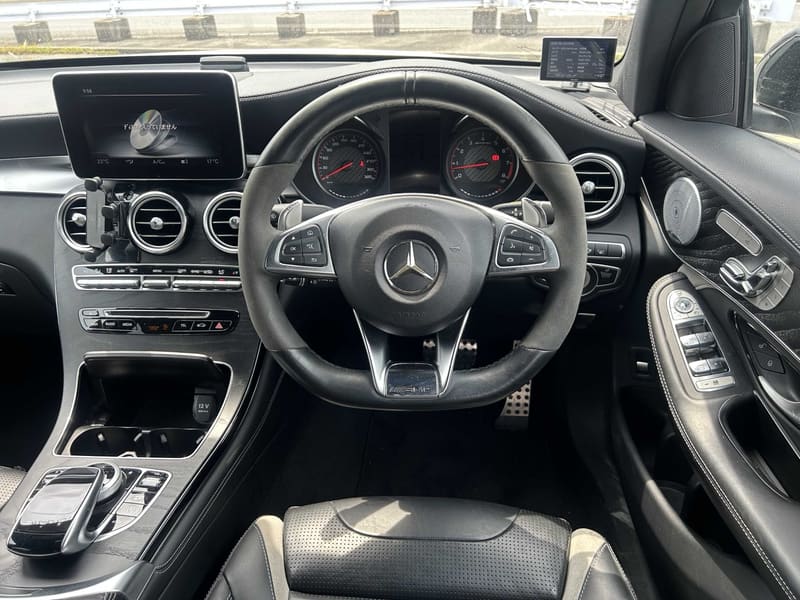 Mercedes Benz AMG GLC63 S 6