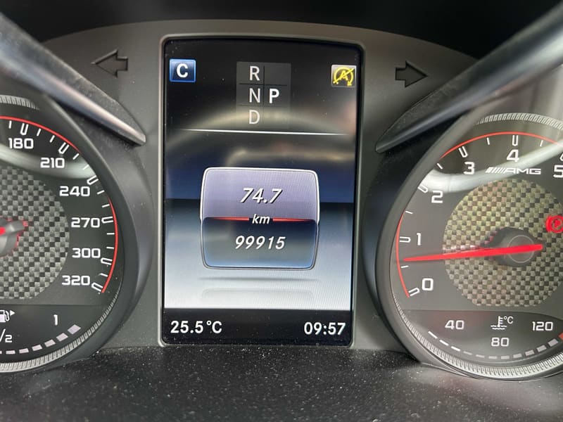 Mercedes Benz AMG GLC63 S 8