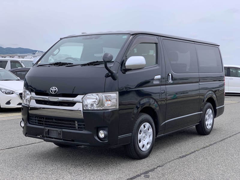 Toyota Hiace VAN 2