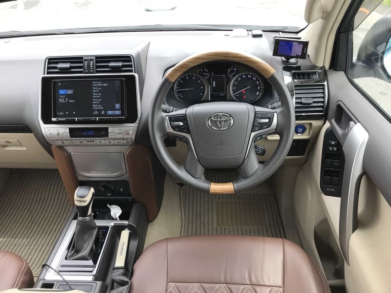 Toyota Land Cruiser Prado 7