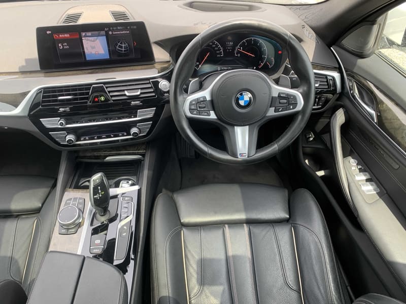 BMW 5 Series 8