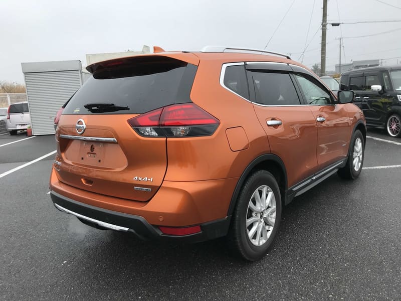 Nissan X-Trail 7