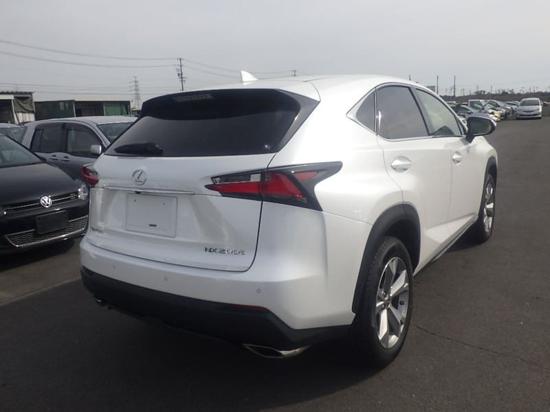 Lexus NX200t 2