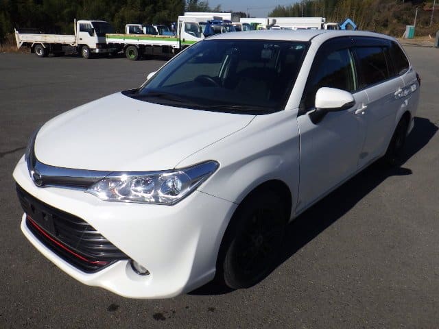 Toyota Corolla Fielder 2
