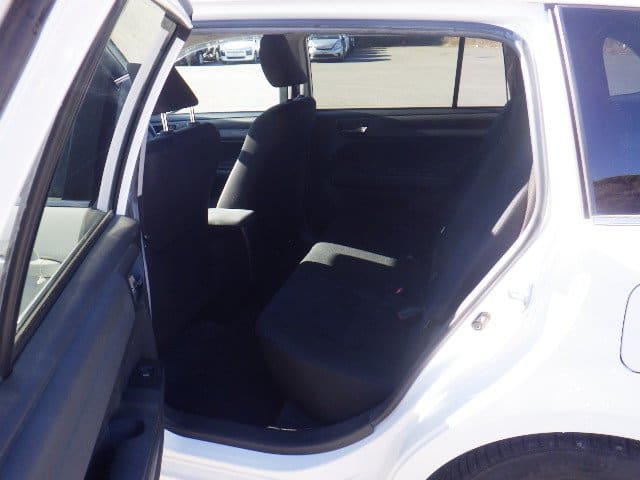 Toyota Corolla Fielder 6